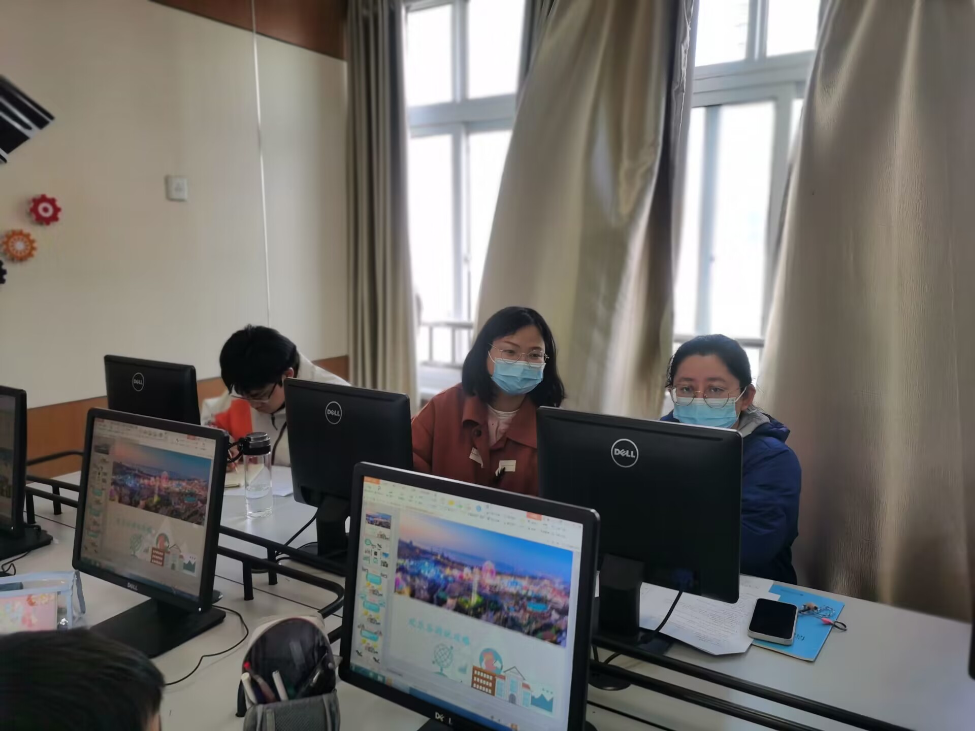 听课.jpg