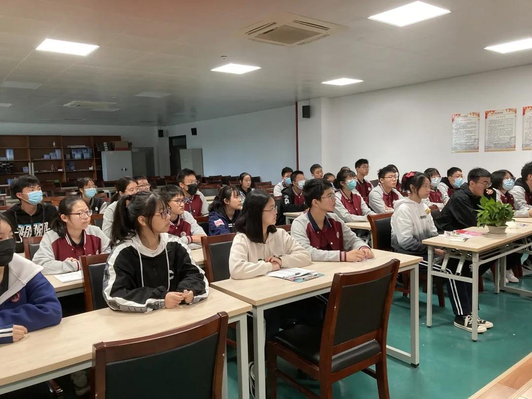 【毅行栖中】精致管理 高效落实——高一年级部自管会全体学生干部会议