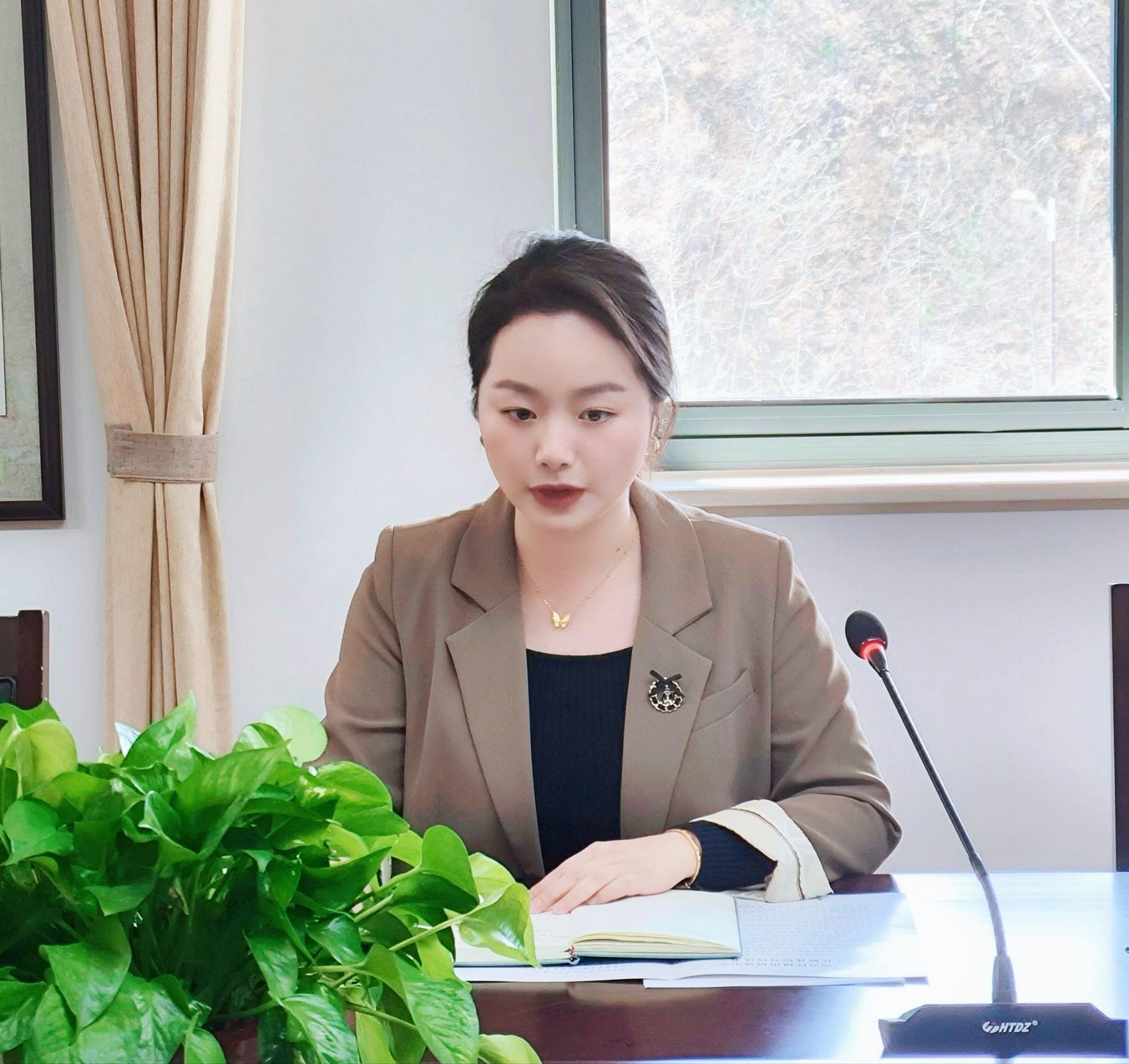 姜主任1.jpg
