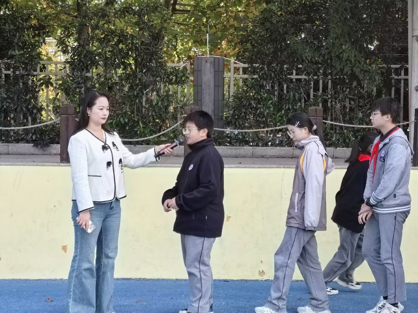 NR8AVjViQ1FBeE9UUTJPVE14T0RkNSp3ZHBFbzZxTUEhIQUAcXVuZ3o!.jpeg NR8AVjViQ1FBeE9UUTJPVE14T0RkNSp3ZHBFbzZxTUEhIQUAcXVuZ3o!.jpeg