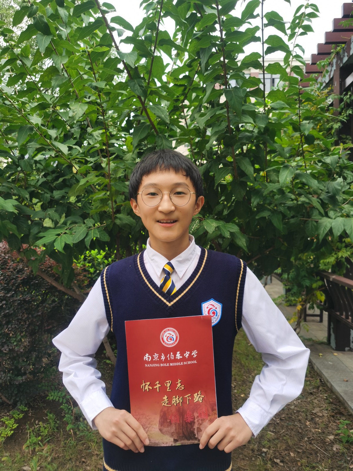 主持人白炳坤.jpg