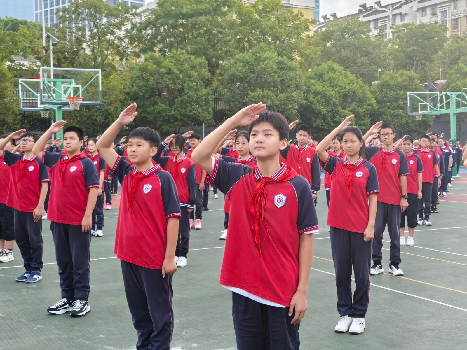 6升旗仪式1.jpg