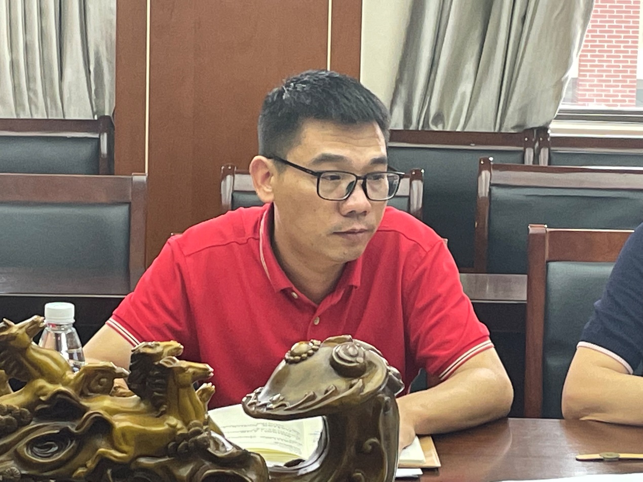 【安全第一】南京市伯乐中学举行大宗食材二次招标会议_html_61bc5f9.jpg