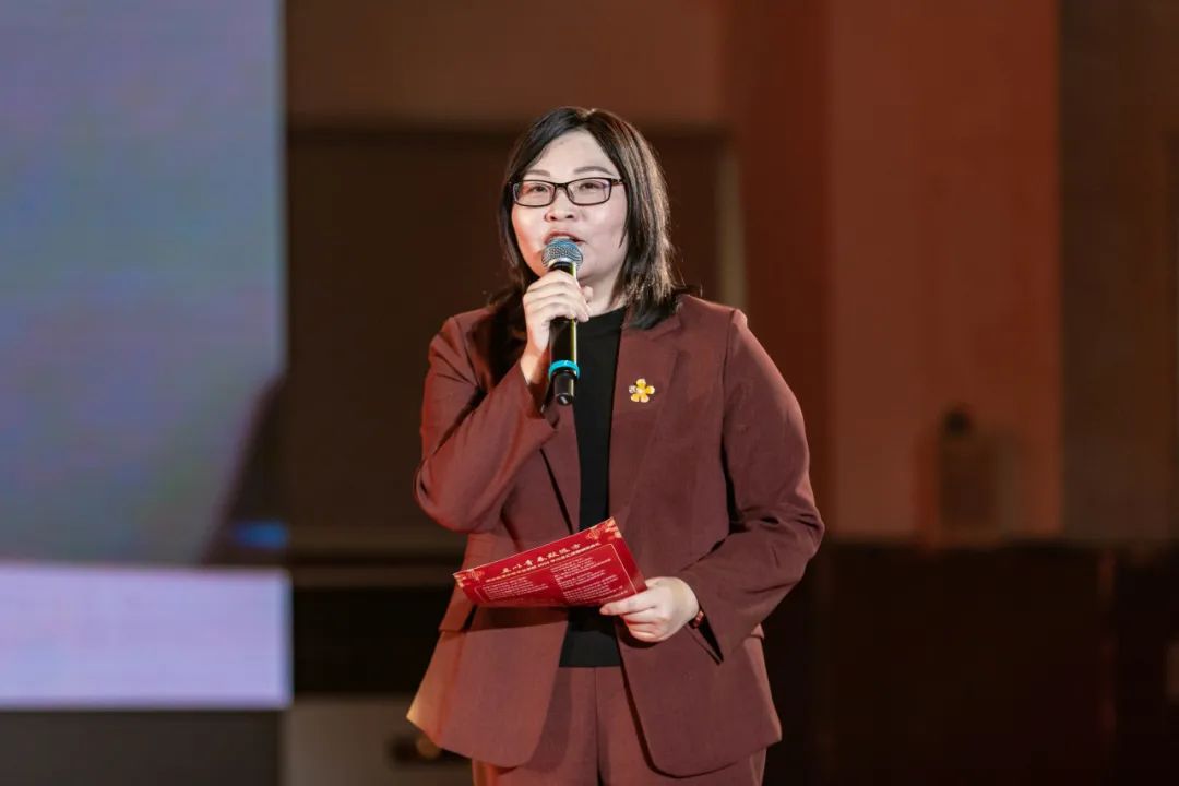 三大篇章绘就青春模样！南京新港中等专业学校元旦汇演太震撼！_html_m1c3d76a7.jpg
