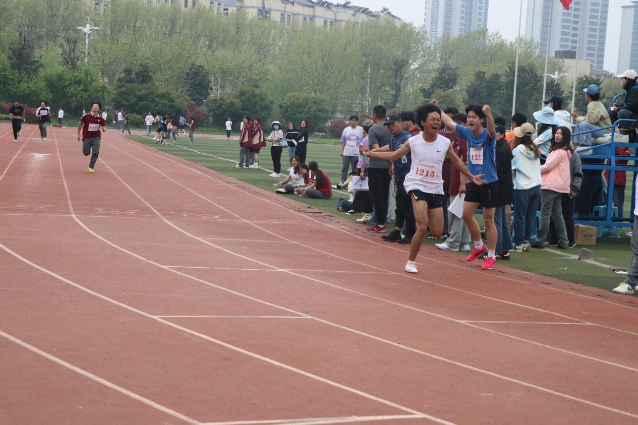 第四十九届春季运动会_html_m4f99bbfb.jpg