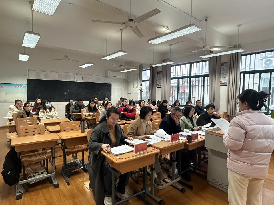 以赛促教，争创佳绩——我校开展教学能力比赛暨参赛作品研讨会_html_m2ab1a1e3.jpg