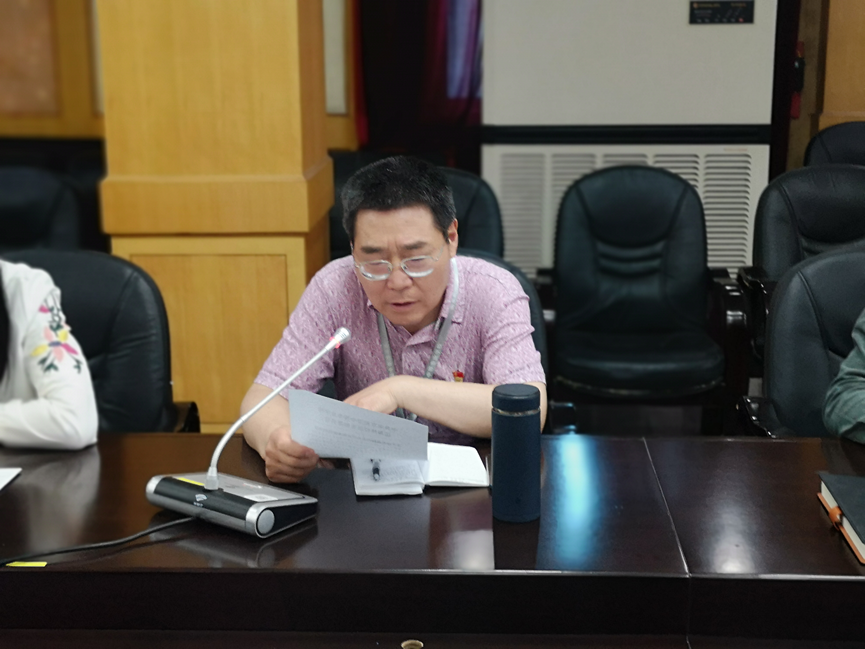 迈皋桥校区党支部召开发展党员大会_html_m2f60fd1b.png