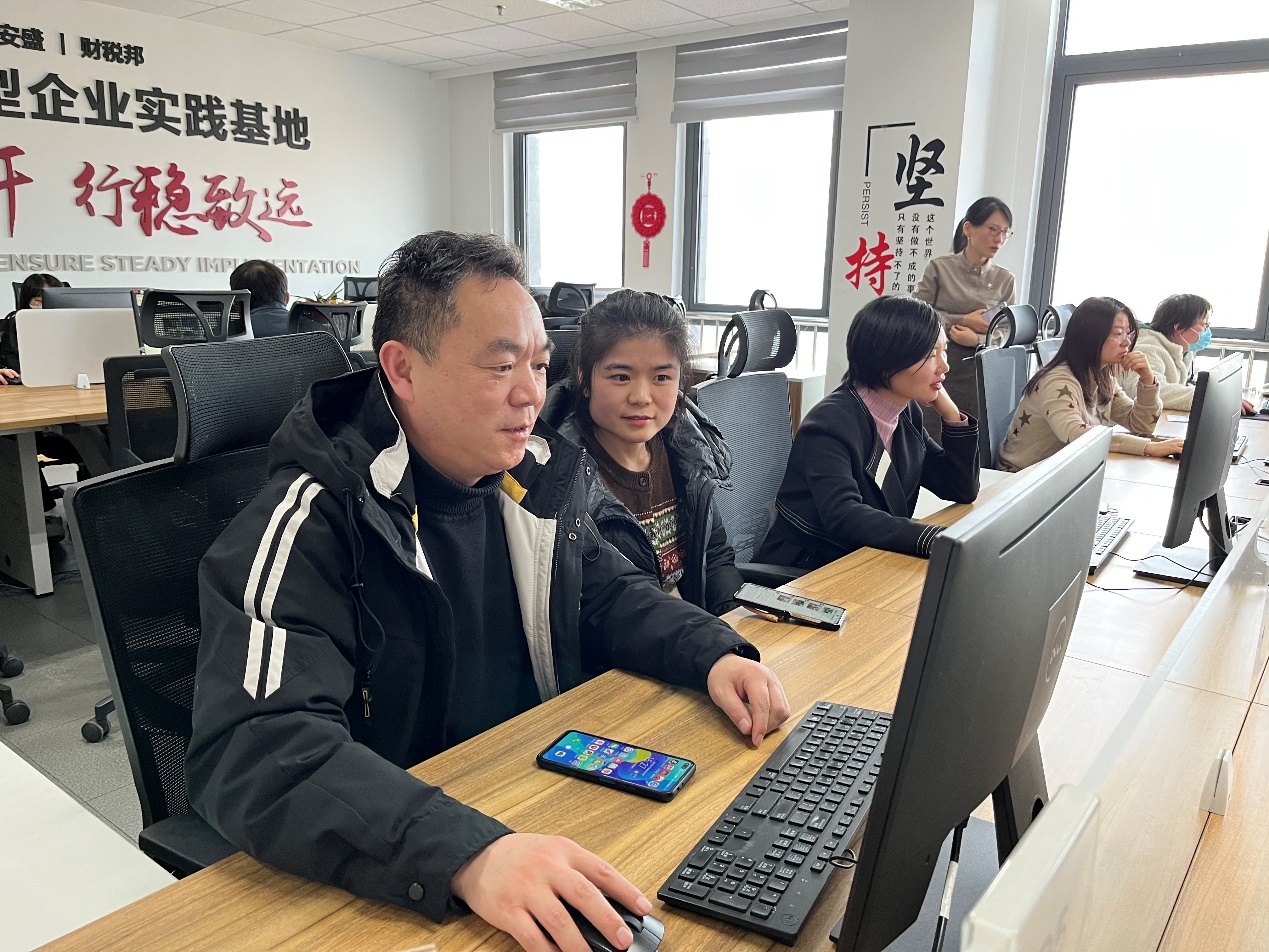 20221213“见闻知行”研讨活动 通讯稿_html_m1c16abfc.jpg