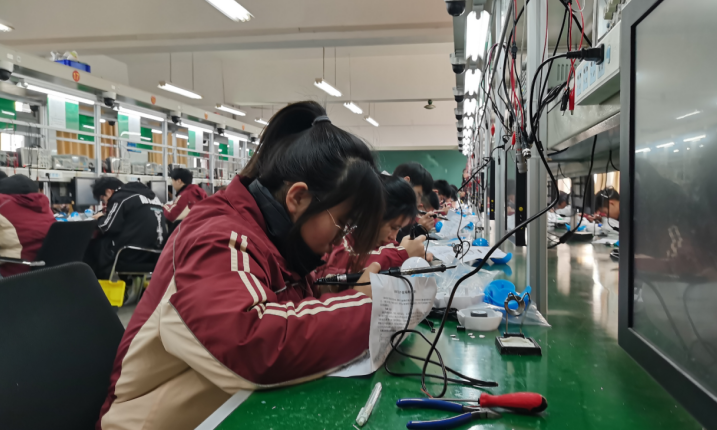 赛技能 砺成长 惜韶华_html_63433b85.png