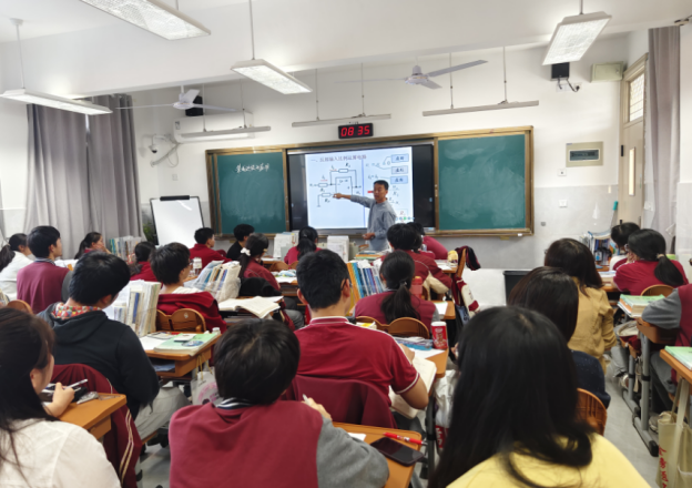 10月24日 电子专业公开课报道_html_m6f3d96a5.png