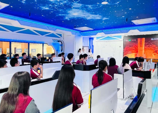 走进南京机电_html_me10a9c0.png
