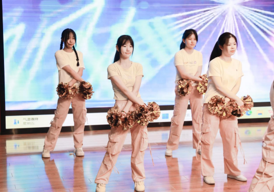 职教活动周_html_25785f44.png