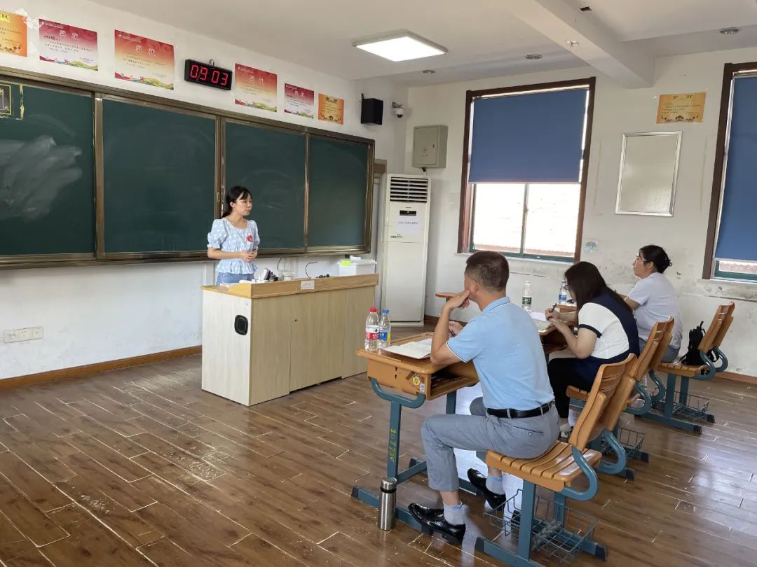2022年合同制教师招聘工作顺利完成_html_m3f0c8622.jpg