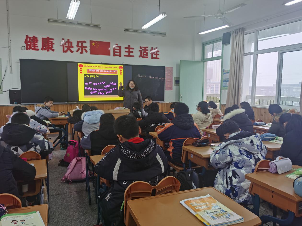 12月江畔英语教研_html_m2cdba63d.jpg