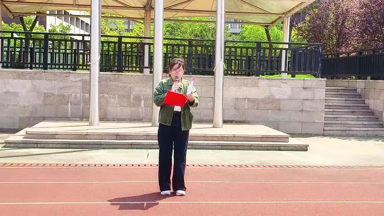 2025.5.29粽香诗韵庆端午 童心传承文化情——龙潭中心小学开展“我们的节日·端午”系列活动_html_m64424176.jpg