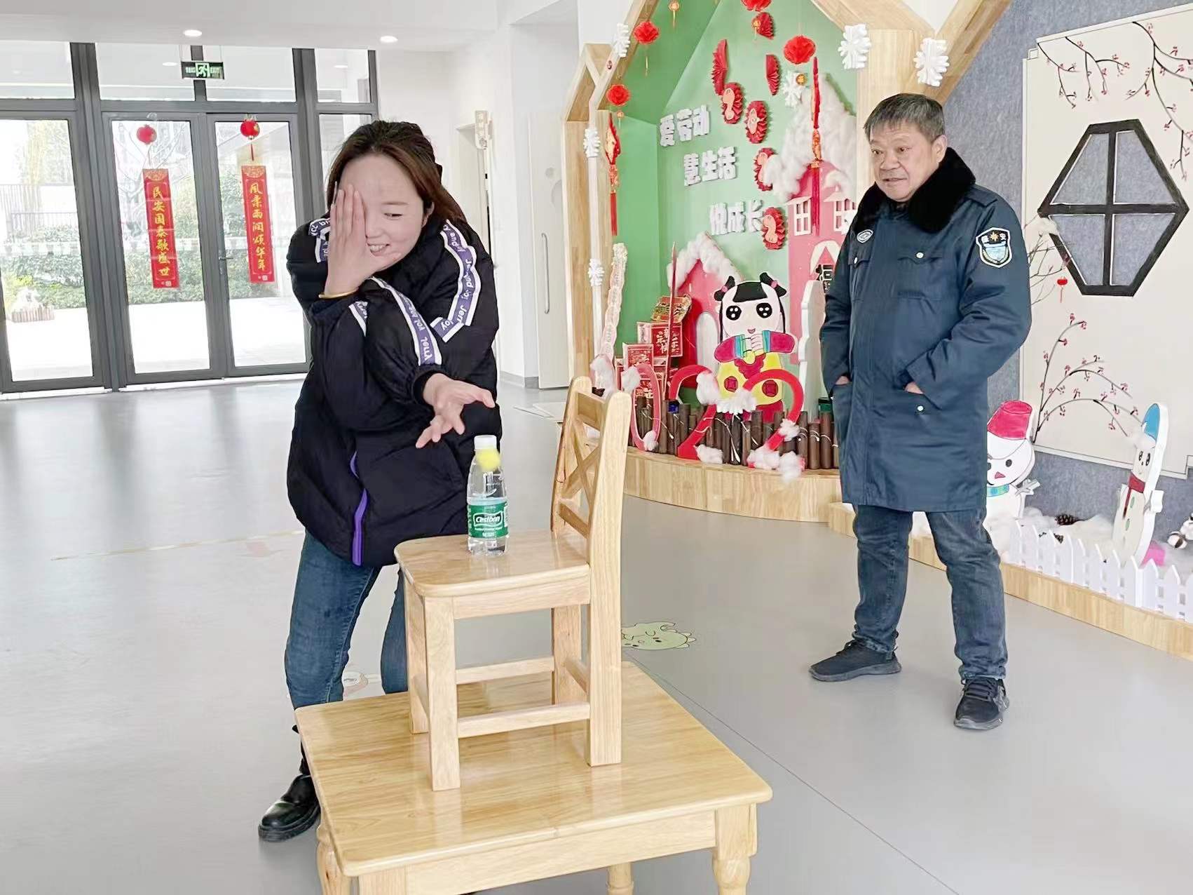 220106弘扬师德师风   展现教师风采_html_59690818.jpg