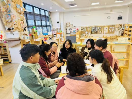 【枫香栖幼】深度研讨 助力成长  ——栖霞幼儿园翡翠天悦园大班年级组课程审议活动（四） 栖霞幼儿园 王文露