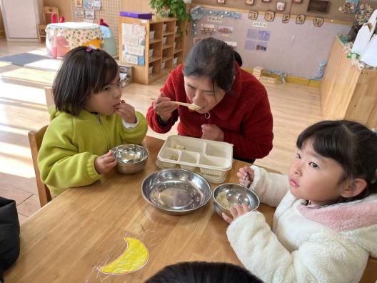 20211220美好“食”光 “味”爱同行——栖霞幼儿园五福园膳食委员会中期会议_html_m66888e9e.jpg