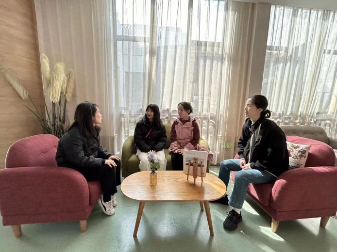 240311家园合手共研讨 幼小衔接新助力——栖霞幼儿园石埠湾园“参观小学”社会实践研讨活动 朱美安_html_m549c1db2.jpg
