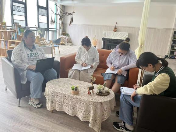 230625还自主于幼儿 予支持促发展——栖霞幼儿园石埠湾园角色游戏教研工作总结活动 孙姗姗_html_m5bd4197c.jpg