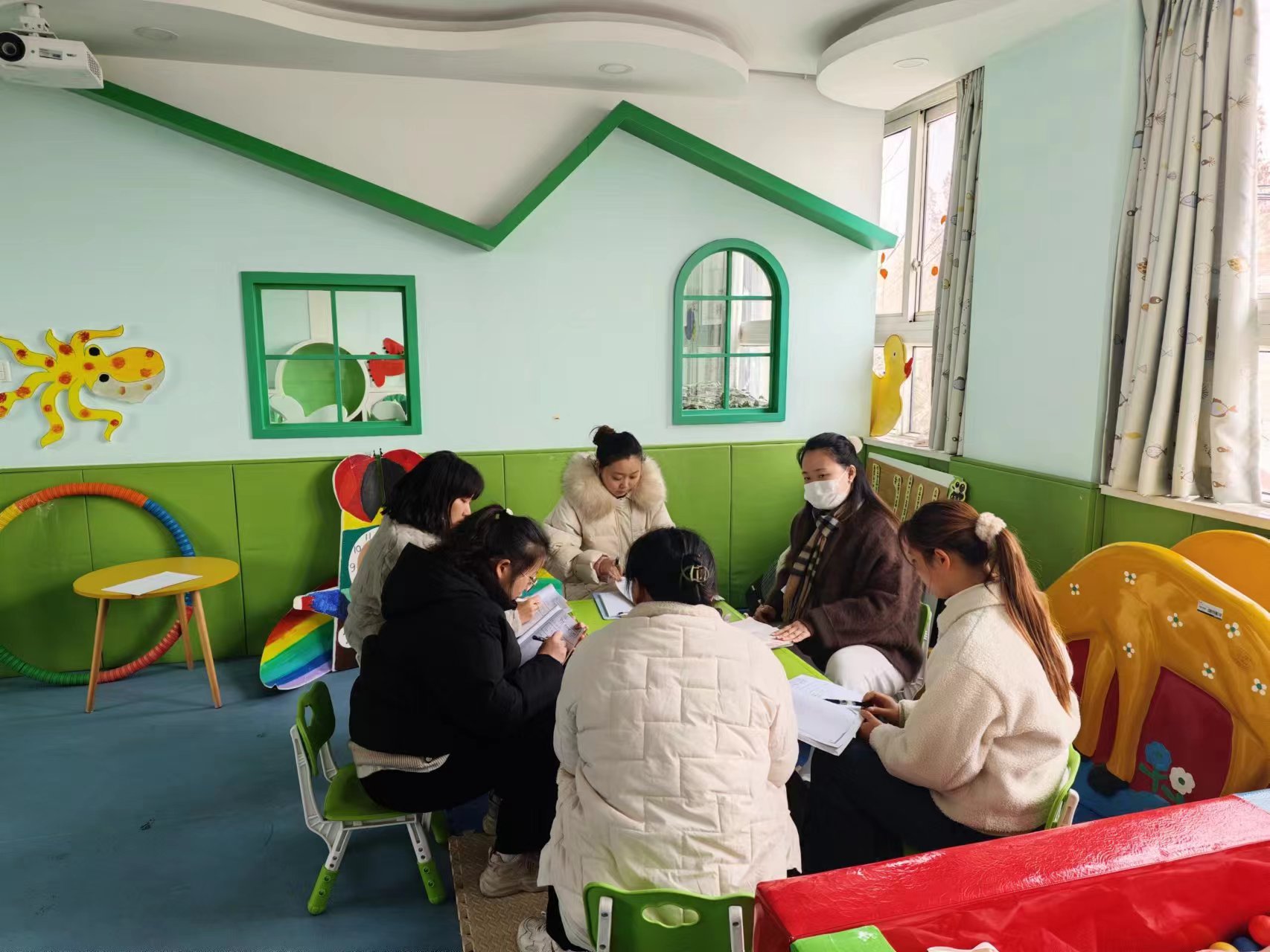 【枫香栖幼】书香浸润 悦读阅美  ——栖幼红枫分园课程中心组活动（八）