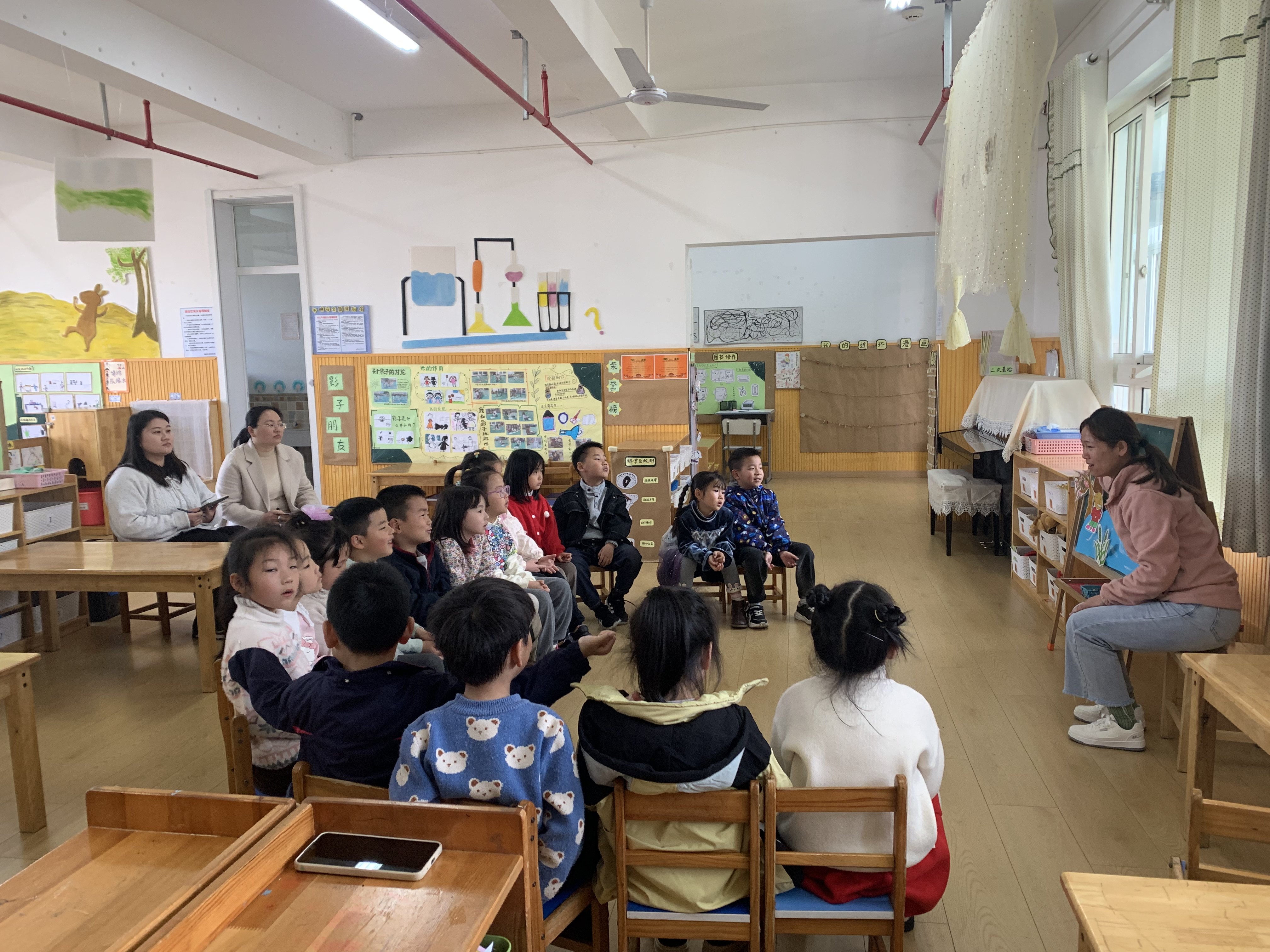240329以“视”促成长 以“导”助发展——栖幼红枫分园迎接栖霞幼儿园集团领导指导教育教学工作 (1)_html_75617210.jpg