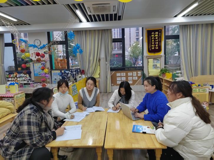  【枫香栖幼】倾听自然密语 邂逅草木精彩  ——栖霞幼儿园石埠湾园自然资源研讨活动