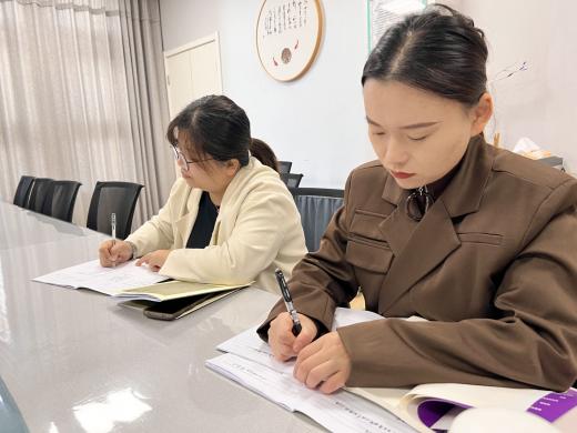 221110观摩学习  共研精彩_html_73dda612.jpg