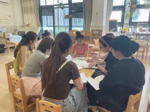 230829凝心课程审议 聚力幼儿发展——栖霞幼儿园翡翠天域园中班年级组《我是中班小朋友》课程前_html_m18368511.jpg
