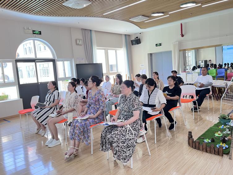 230901初心永在 积步以远——栖幼红枫园师德师风警示教育-副本_html_m4c2e2418.jpg