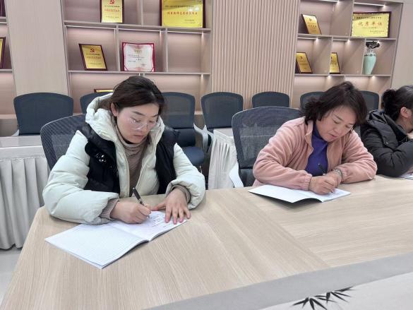250307名师领航 众行致远——栖霞幼儿园云栖园“自然课堂”学习研讨活动 许白云_html_7c6601.jpg