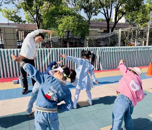 240425酷爸“来袭” 助力成长——家长学校之“爸气十足”活动（一）_html_2fe27860.jpg