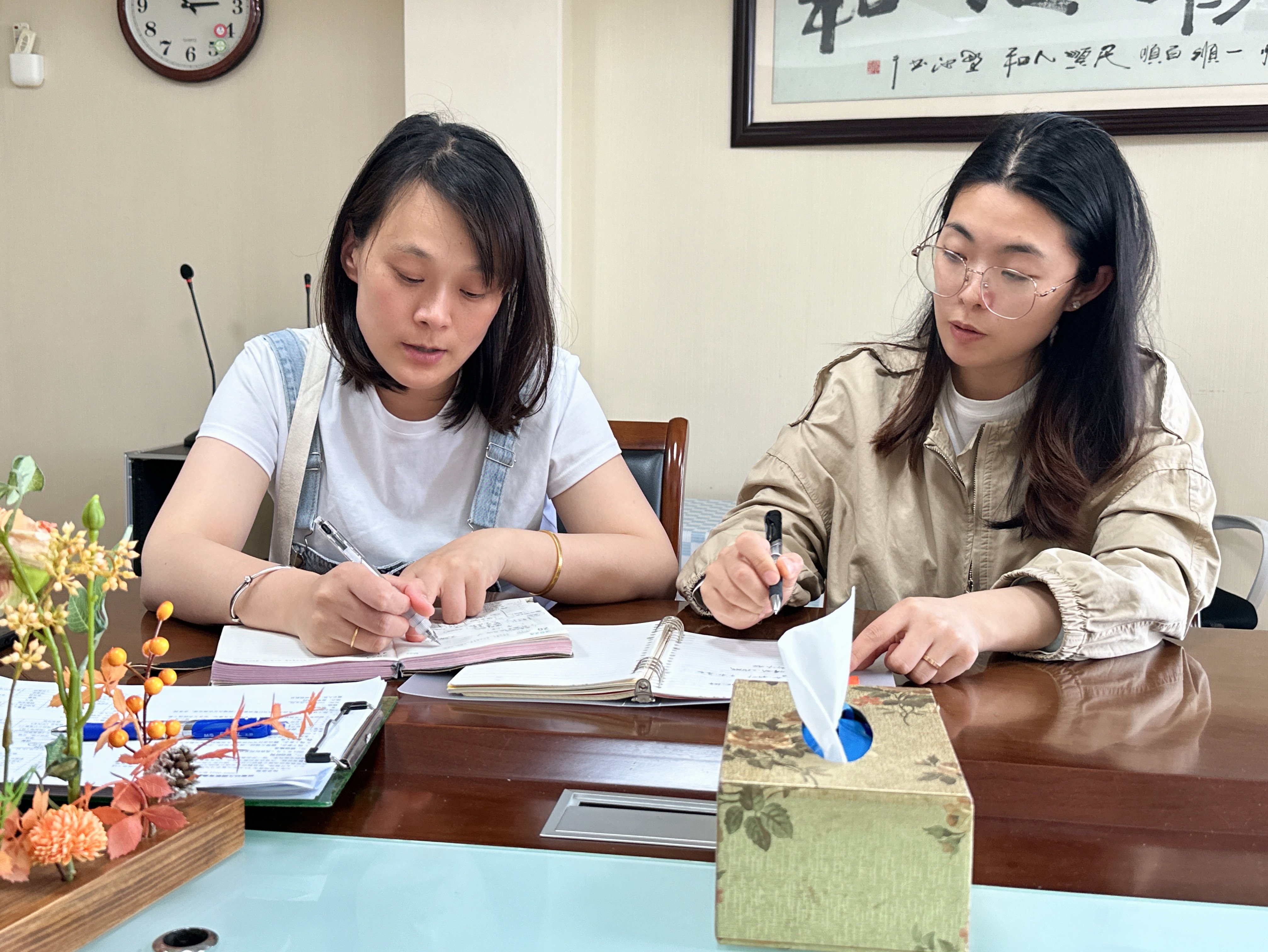 240507守护童年共研“六一”——记栖幼五福园课程中心组教研活动（五）_html_49f2357b.jpg