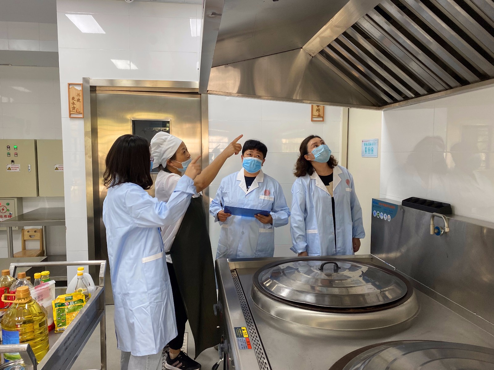 【枫香栖幼】（安全第一）未雨绸缪 安全护航 ——栖霞幼儿园开学前安全、卫生专项大检查