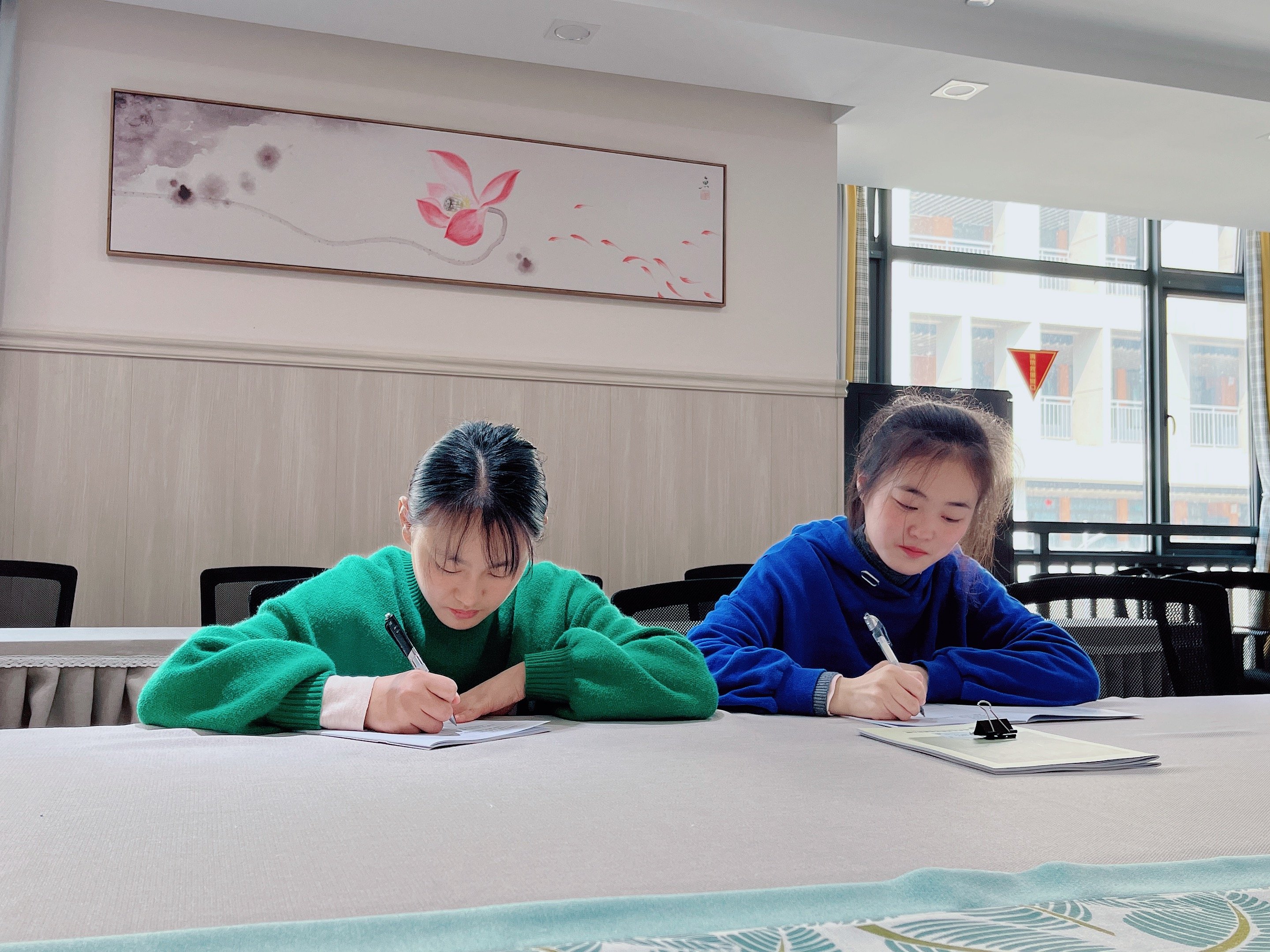 20220311聚焦核心经验 致力环境创设——记栖霞幼儿园石埠湾园业务学习活动 徐雅仙_html_m21183156.jpg