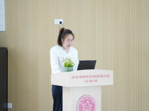 250429开题论证启新篇  专家引领向未来_html_m570eeaa9.jpg