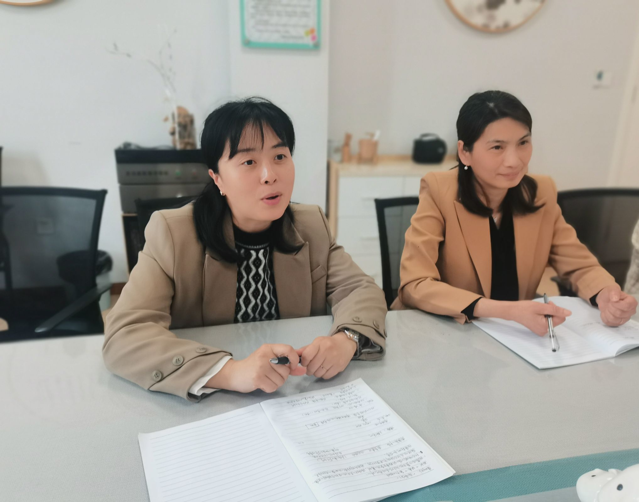 230412以研促教 共研共思——栖幼翡翠天域园新学期课程审议_html_499fa1fc.jpg