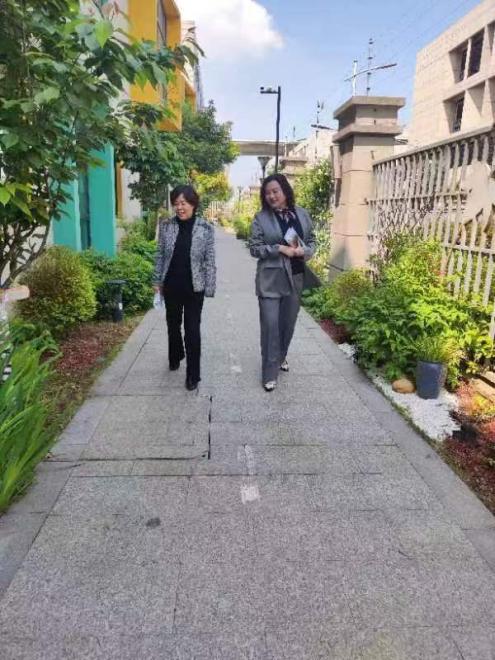 230426专家引领新征程 凝心聚力共成长——记栖霞幼儿园石埠湾园迎接区教育教学专项视导  万紫薇_html_7c4cbc8e.jpg