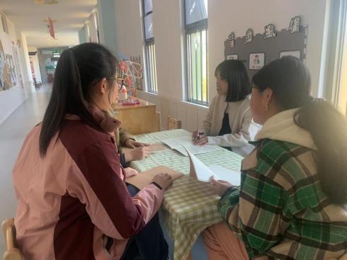 231117快乐运动 愉悦成长——栖霞幼儿园翡翠天悦园大班年级组课程审议活动（三）_html_4cee910.jpg