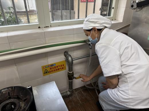 251112以练为战 守护食安——栖幼红枫分园燃气安全演练活动(万紫薇)_html_3d1cb2f4.jpg