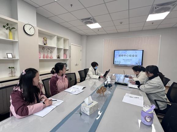 【枫香栖幼】深耕课程建设，共绘成长蓝图  ——栖霞幼儿园翡翠天域园课程中心组活动