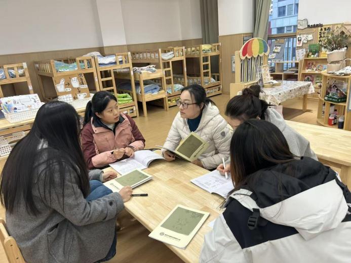 【枫香栖幼】探寻自然奥秘 深耕课程实践  ——栖幼云栖园大班年级组课程审议活动