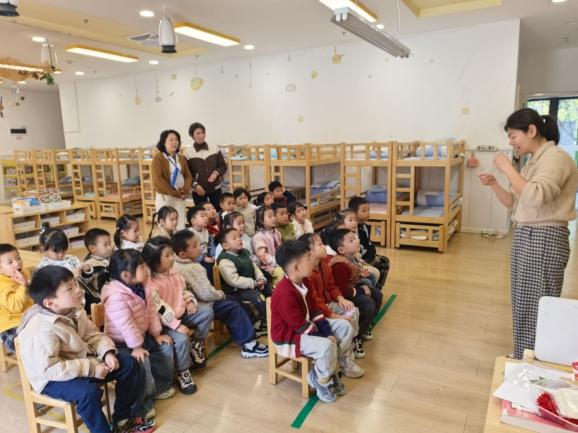 251113坚守幼教本真 科学保教护航——栖霞幼儿园翡翠天域园十一月督导_html_22e0802a.jpg