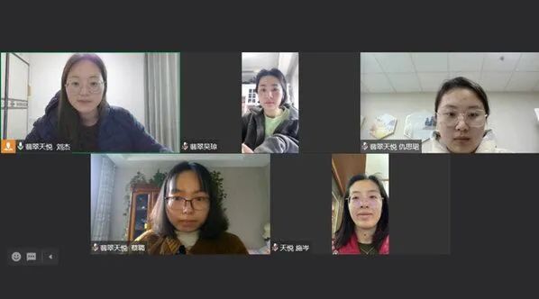 施岑-5月师德之星_html_m3bda1189.jpg