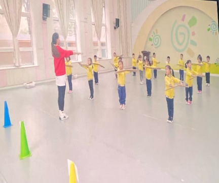 221216送教送研 一路前行——栖霞幼儿园翡翠天悦园线上观摩学习活动_html_m4ff145da.png