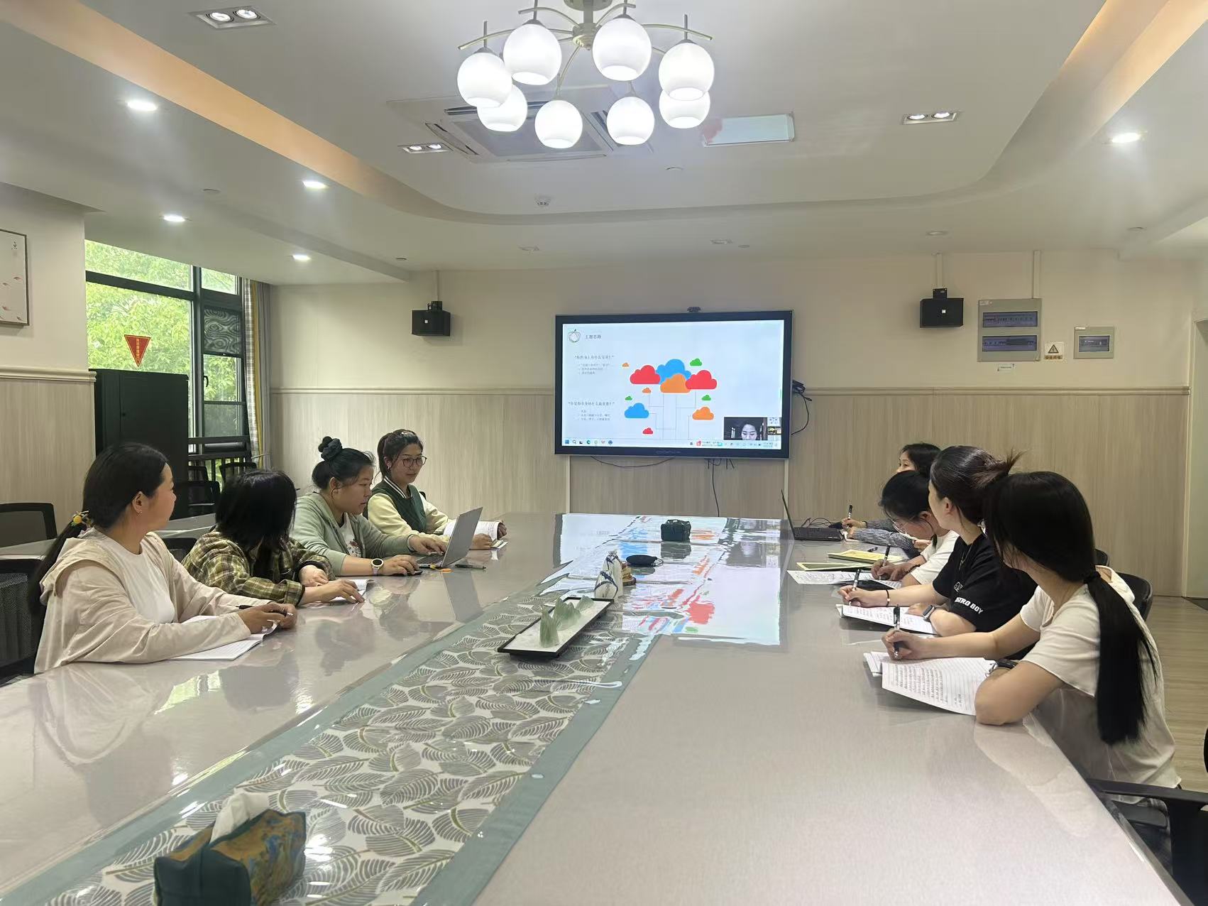 250509研有所学 共同成长——栖霞幼儿园石埠湾园业务学习_html_m21fab2fb.jpg