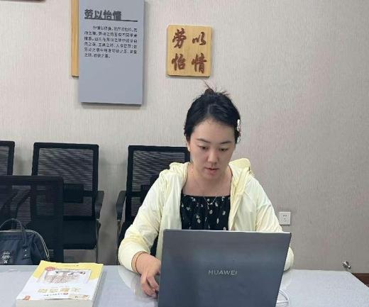 20240523生发自然之情 回归儿童本心——栖霞幼儿园翡翠天悦园业务学习活动 孙姗姗_html_3c906b3f.jpg