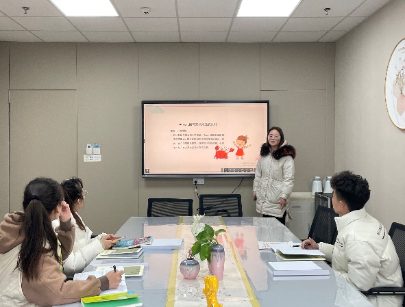 【枫香栖幼】家园共育 共筑成长  ——栖霞幼儿园翡翠天悦园业务学习活动