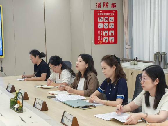 202505928以爱之名 携手成长——栖霞幼儿园云栖园家长委员会暨膳食委员会会议 李佳惠_html_3cf01960.jpg