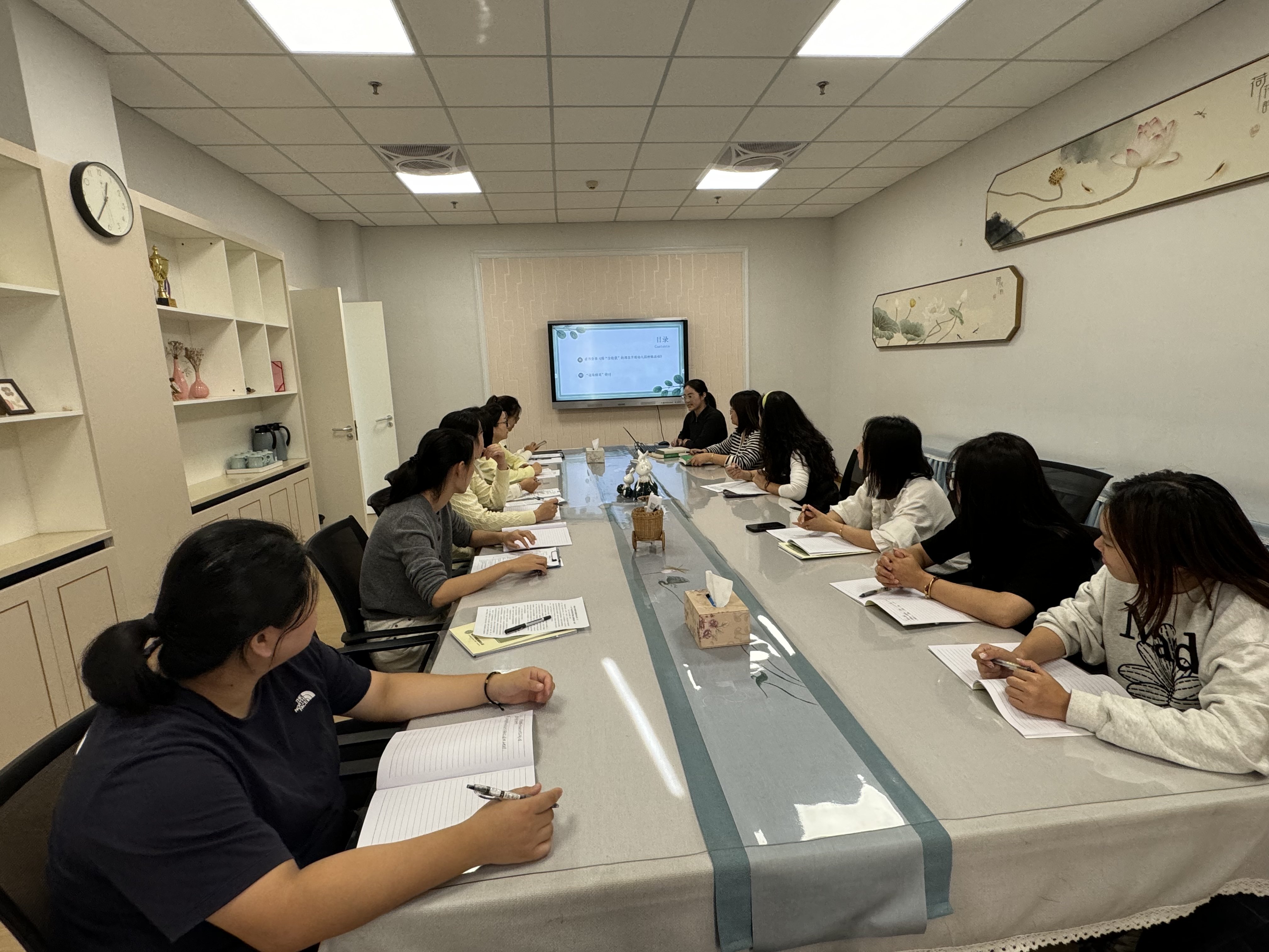241011 科学引深思 教研促成长——记栖幼翡翠天域园科学组教研活动_html_m5bb95c6.jpg